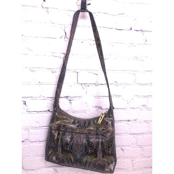 Bags by Pinky Vintage Leather Embossed Paisley Hobo-style Zipper Shoulder Bag - Picture 3 of 14